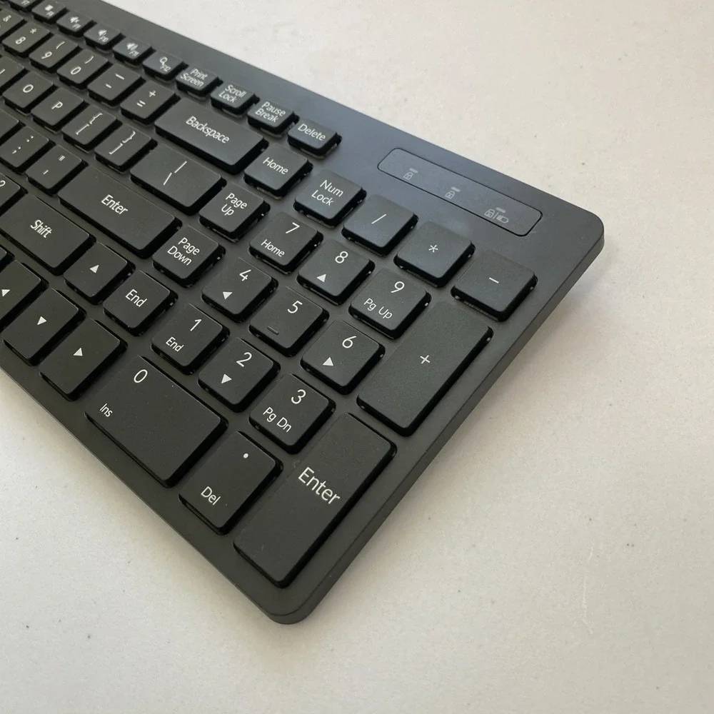 Insignia‎ - Full-size Bluetooth Scissor Switch Keyboard - NS-PK3KCB2 - GRADE A
